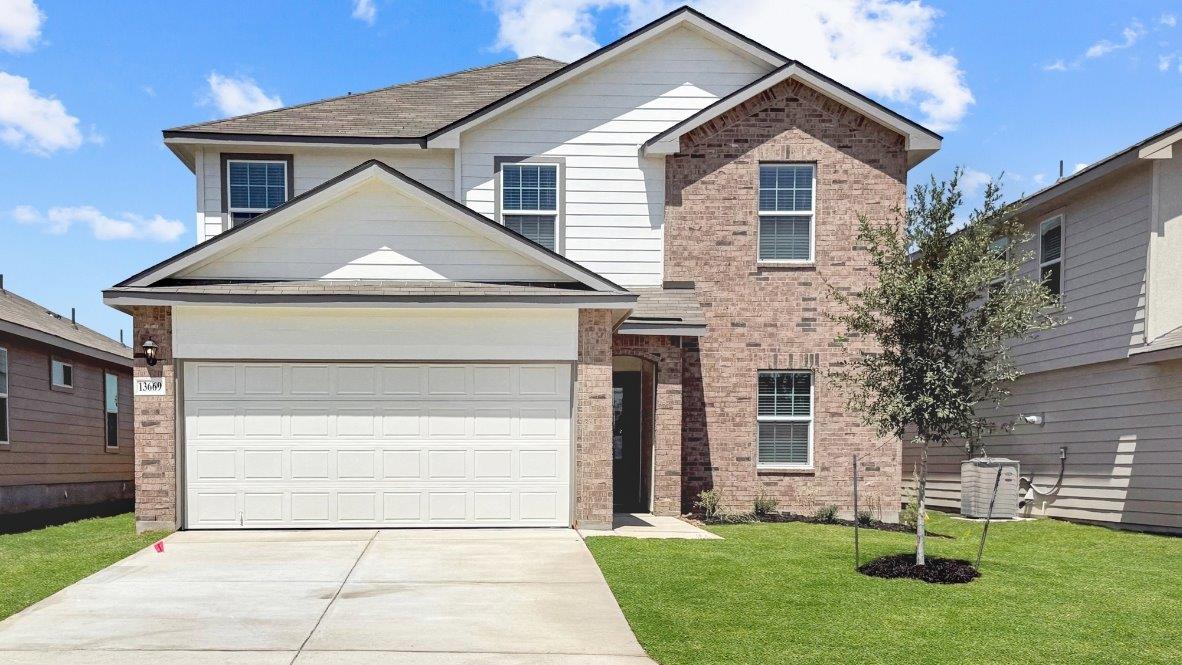 13669 Gunnison Quartz exterior