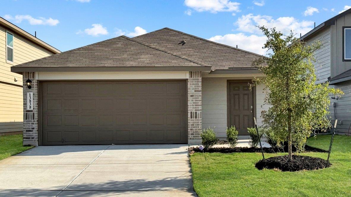 13838 Garnet Pike Lane exterior