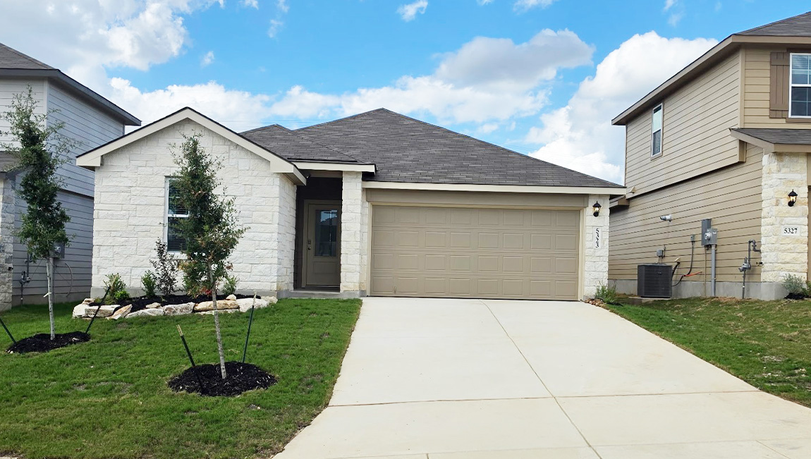 5323 Jewel Curve exterior