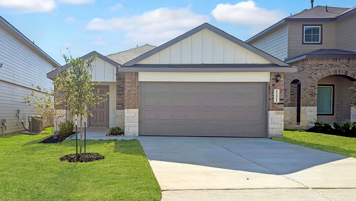 5221 Fannin Crane exterior