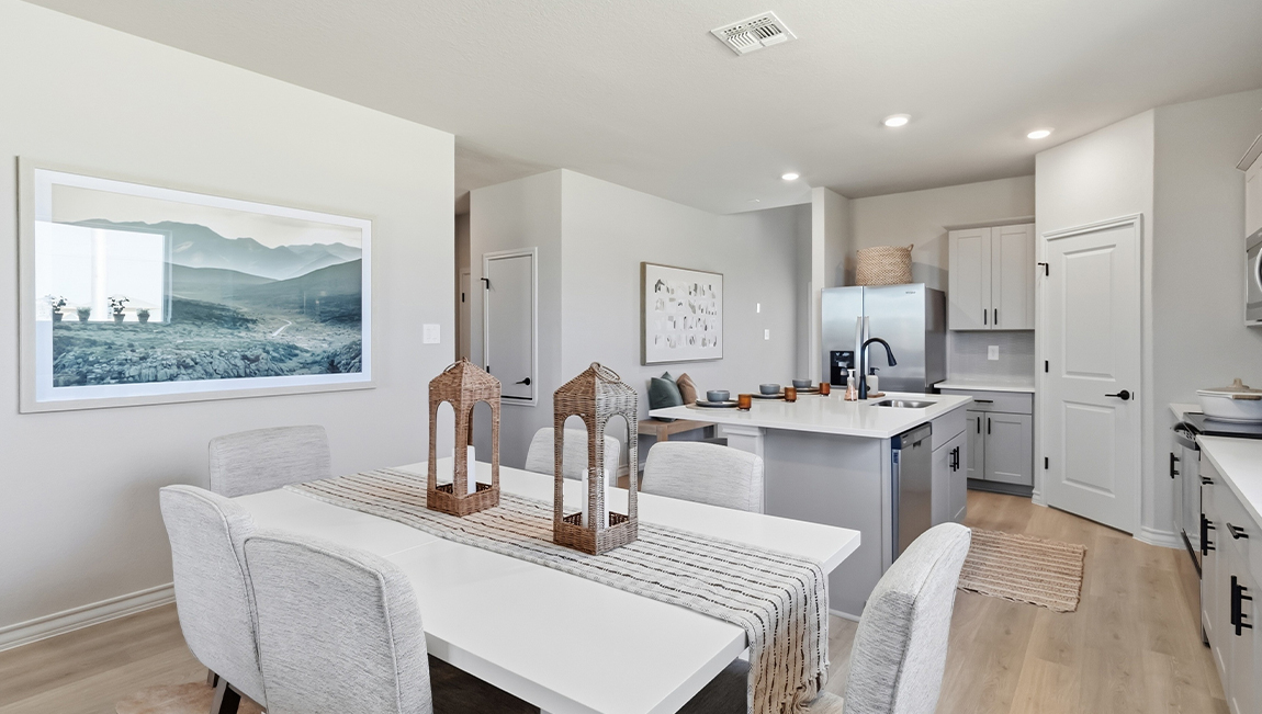 kitchen-dining combo