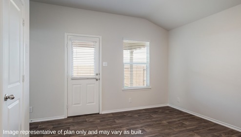 Floresville Links at River Bend New Construction Homes spacious living area with natural light