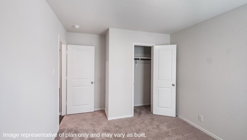 San Antonio Applewood New Construction Homes secondary bedroom with carpet and closet entry