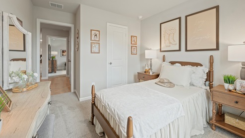 Wilkins Valley secondary bedroom with little cowgirl decor and carpeted flooring