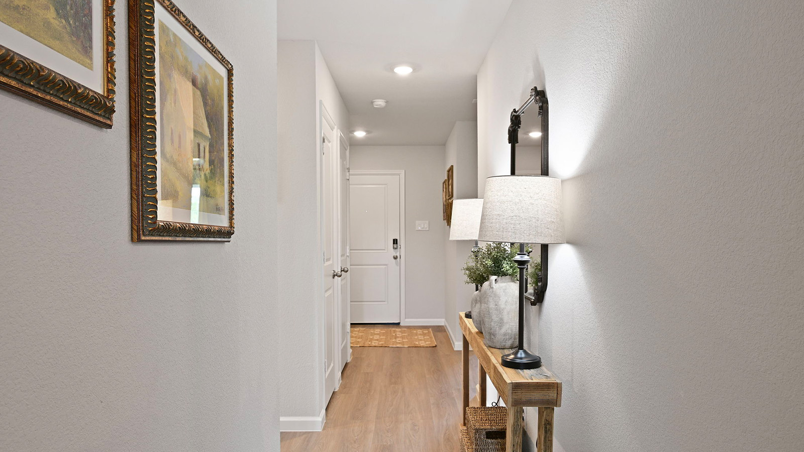 Whitetail Run Model Home Entry Hallway