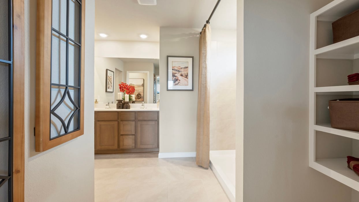 Grand Lake Model Home entry way to primary bathroom