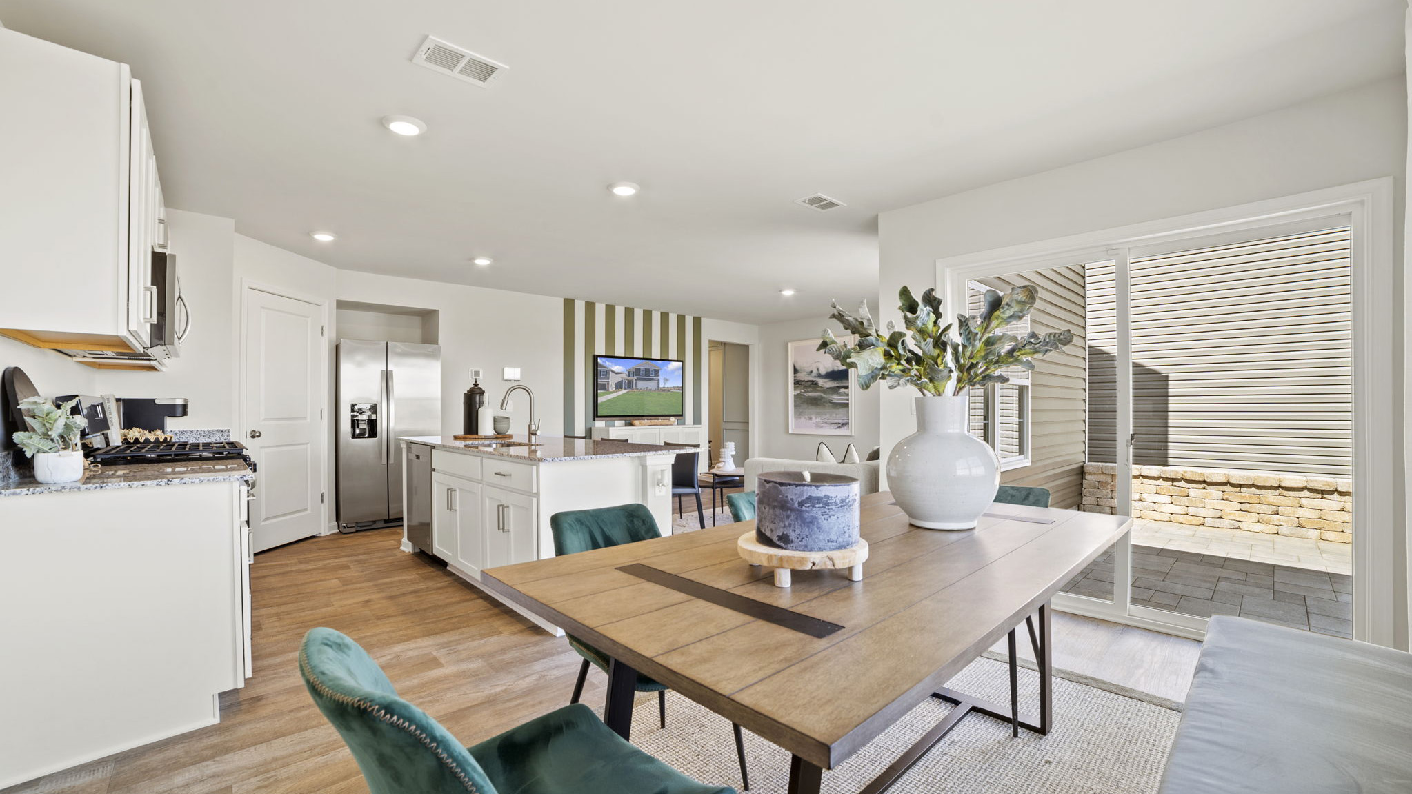 open concept dining room and kitchen