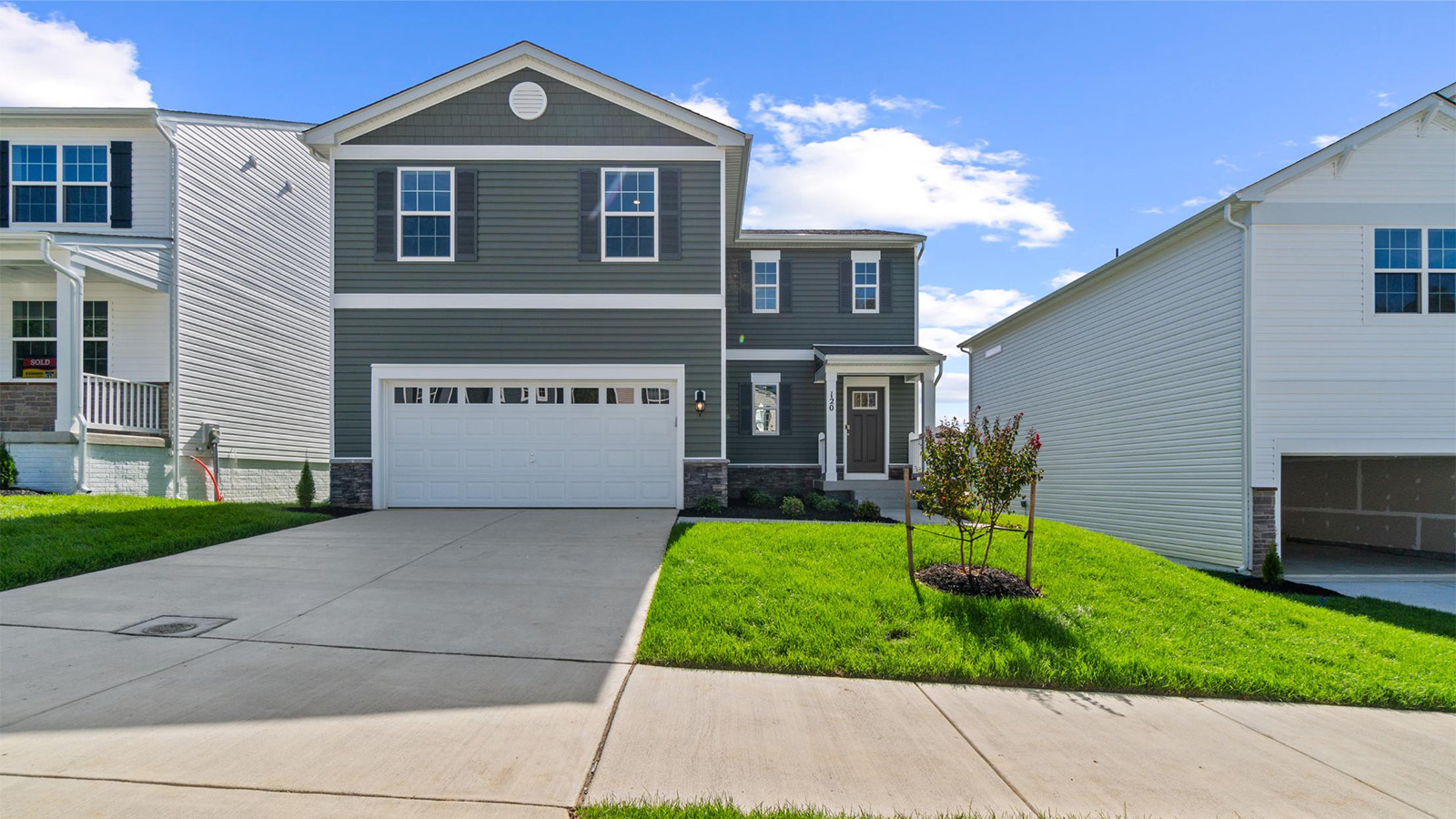 Deerfield model outside exterior