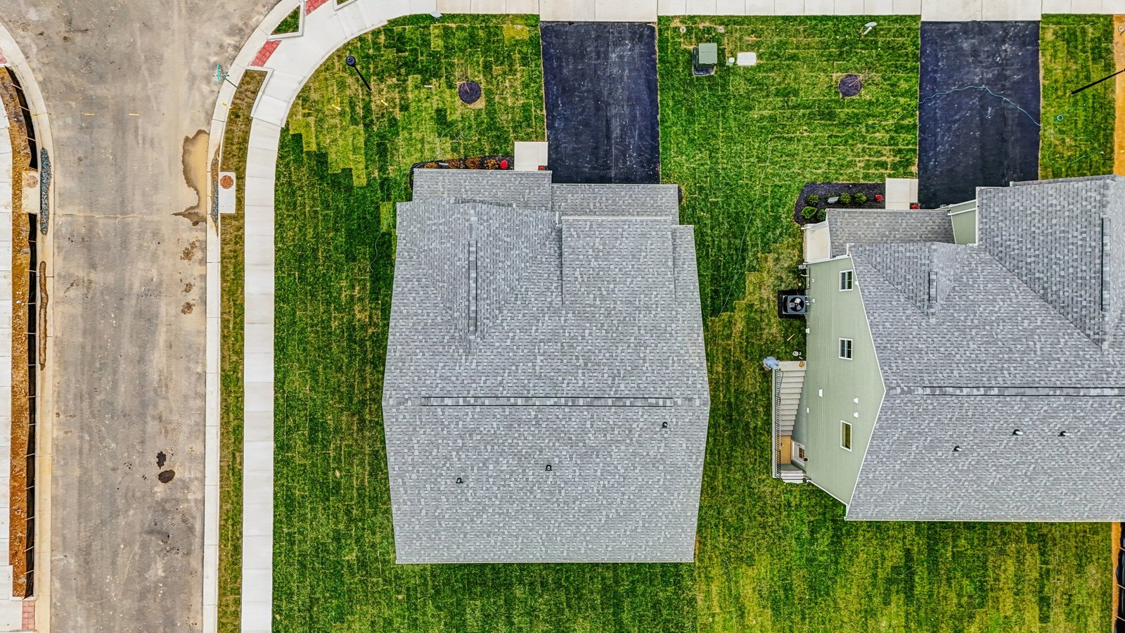 Hampshire II model birds view roof