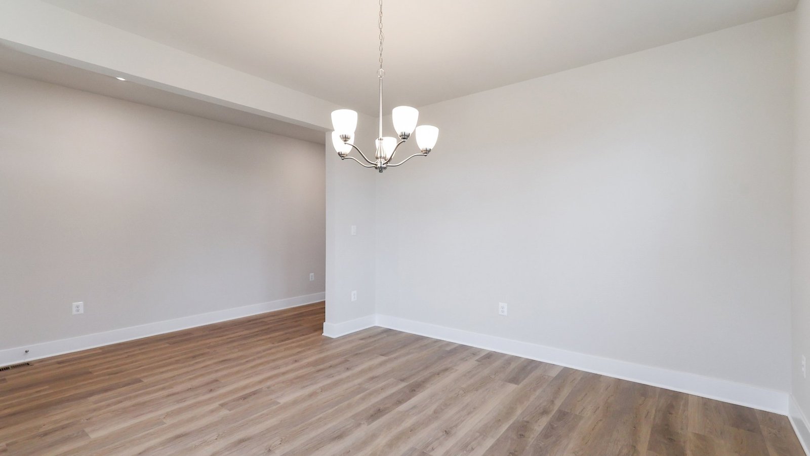 Flex room and open space when you walk in