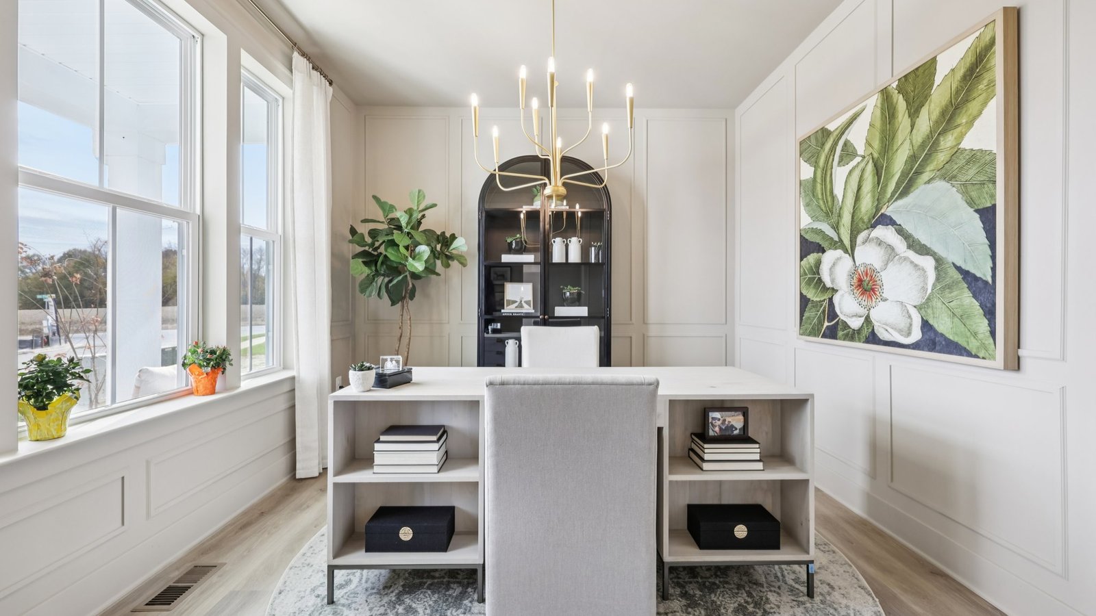 Flex room that can be a dinning room