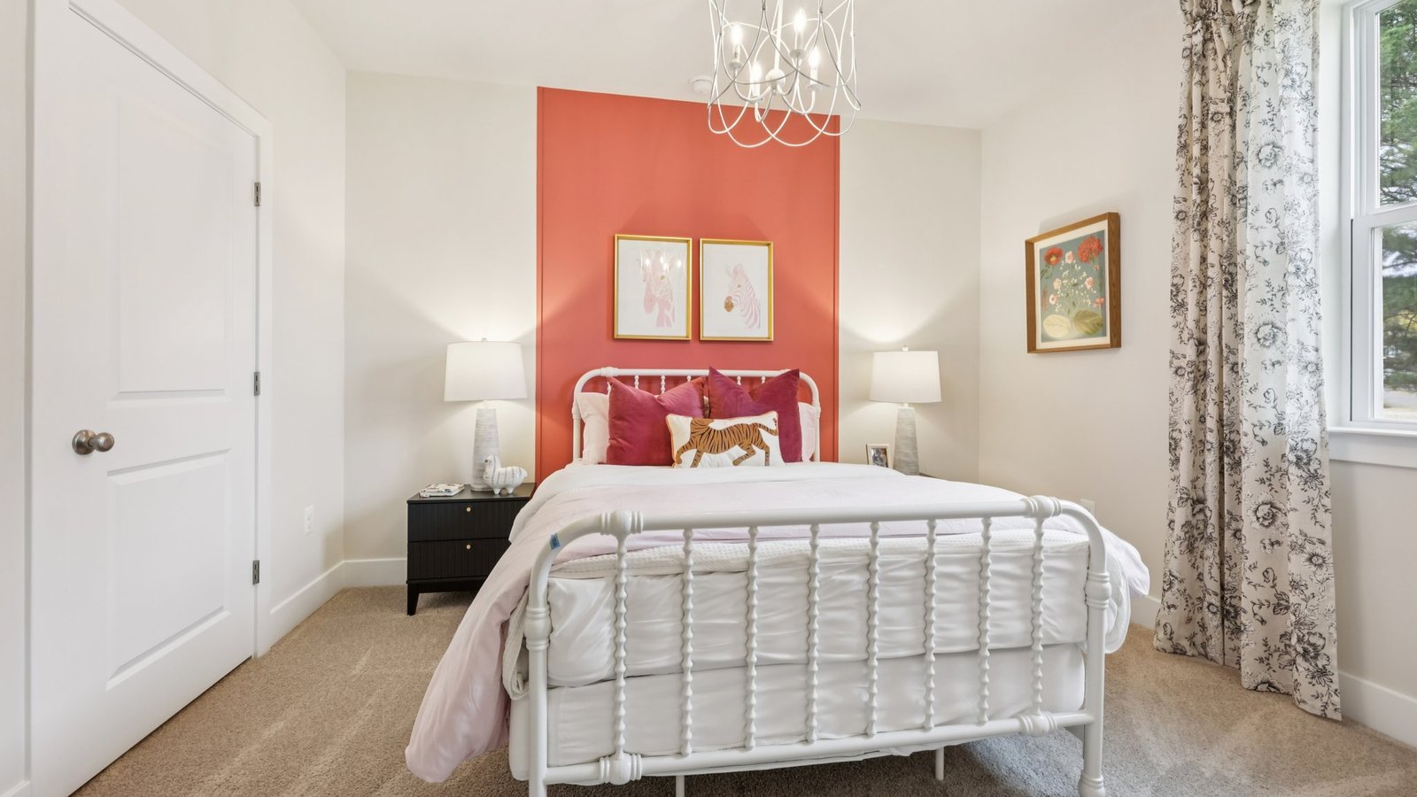 Secondary upstairs bedroom