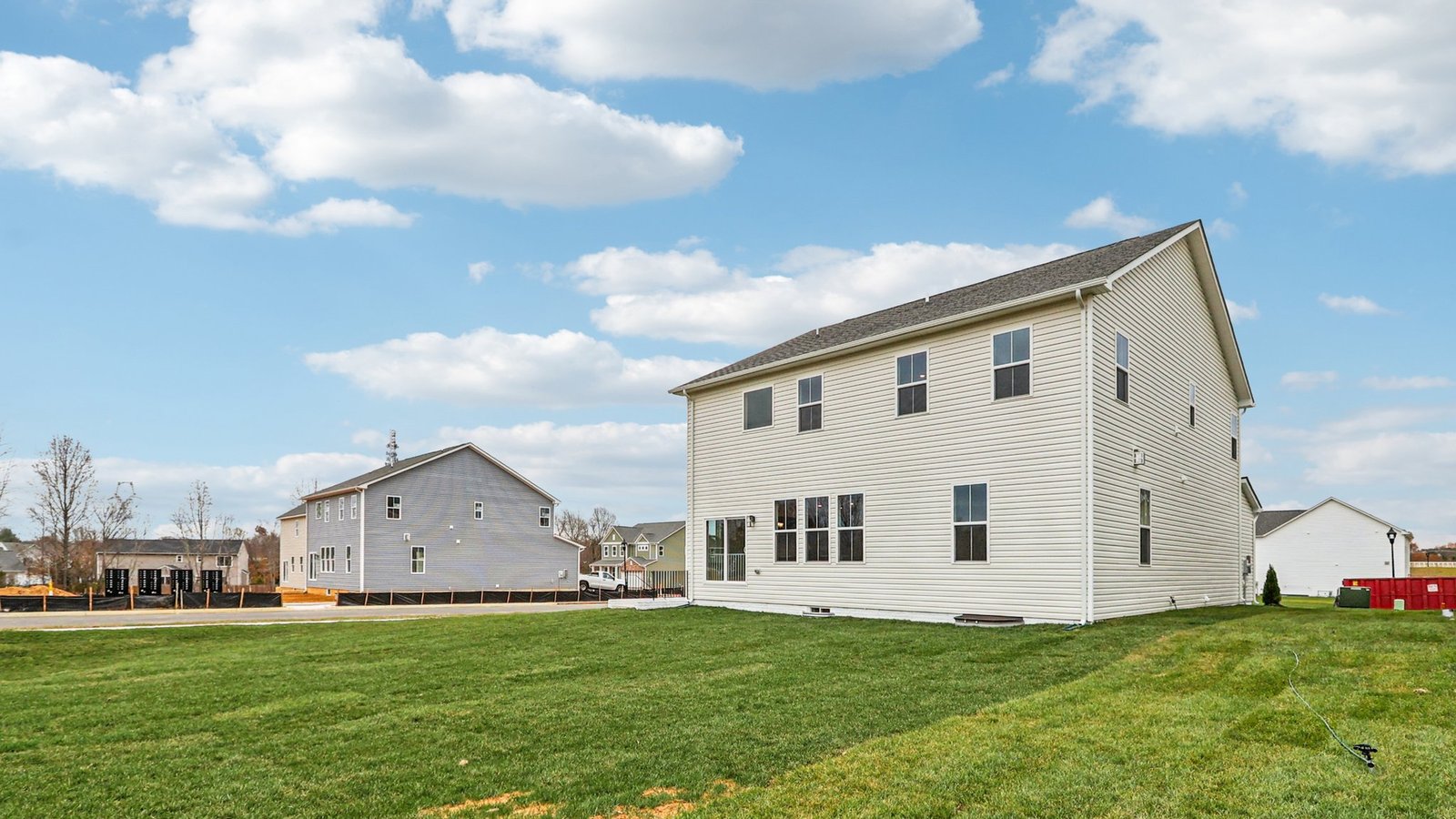 Hampshire II model exterior look from the back