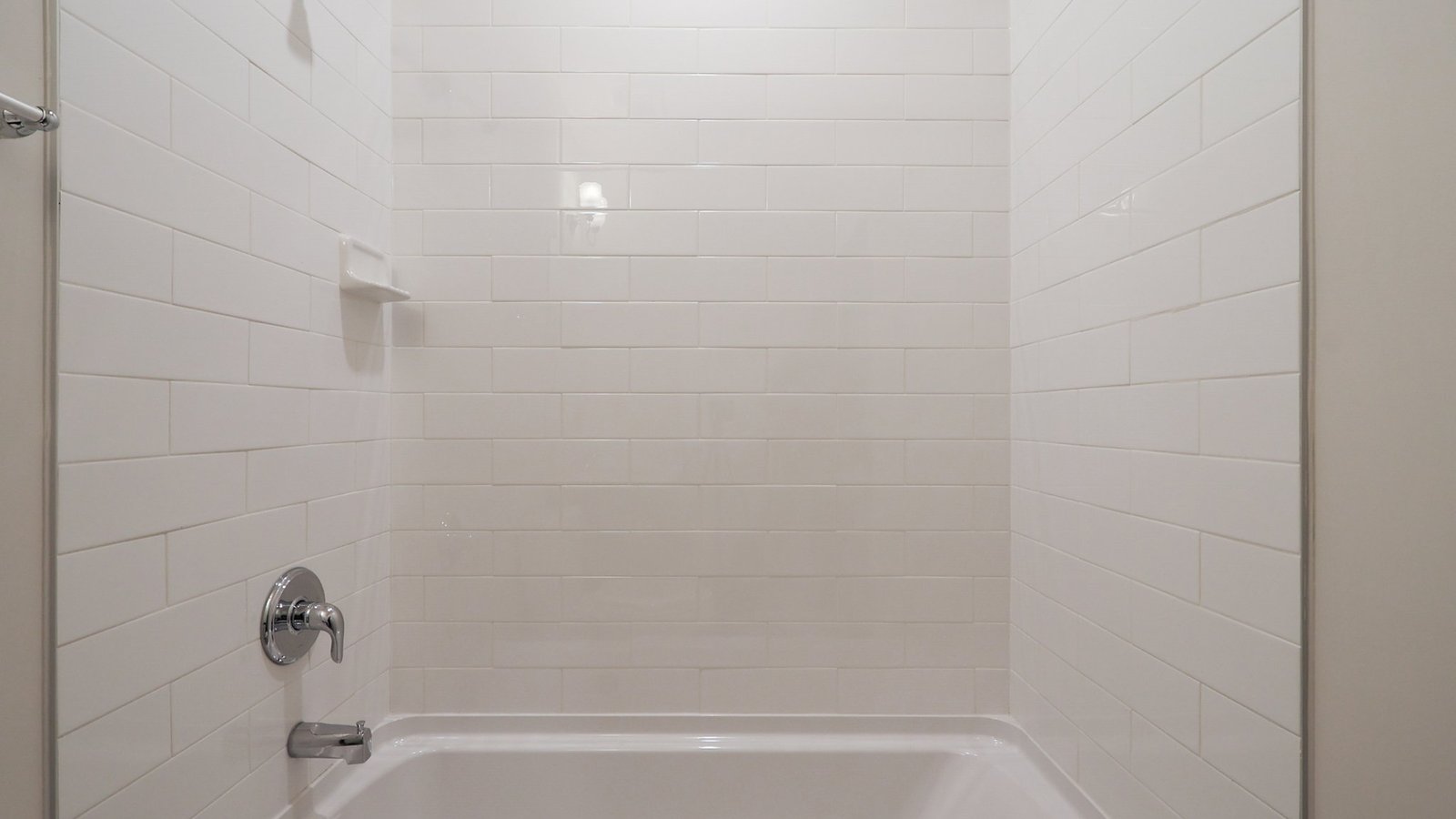 First floor full guest bathroom