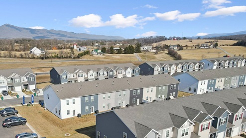 beautiful mountain view in Luray Landing