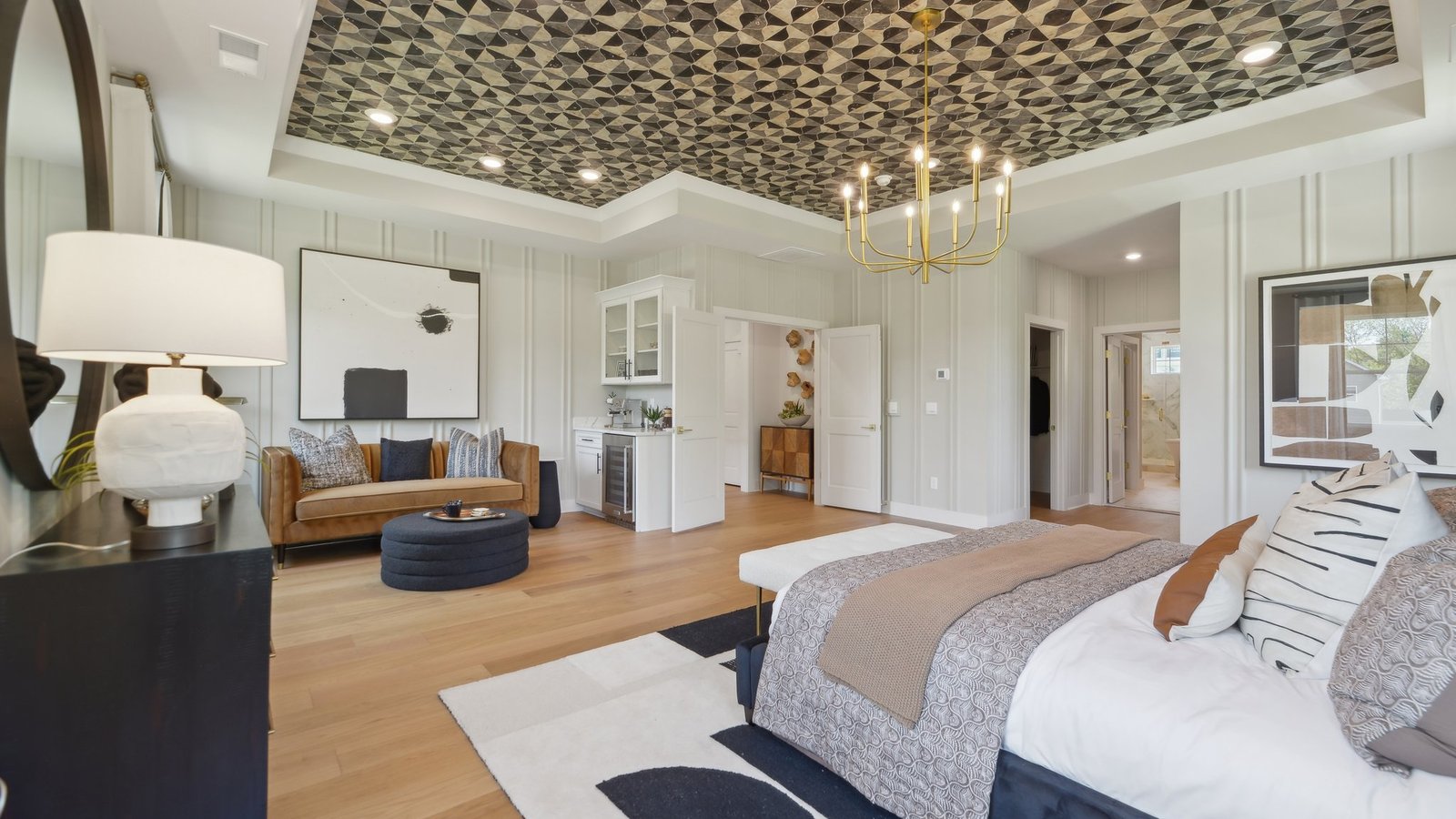 tray ceiling in the primary bedroom