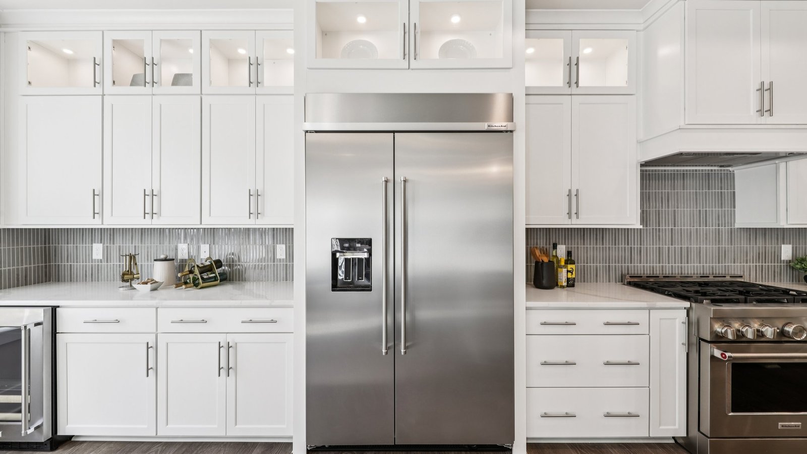 stainless steel kitchen appliances