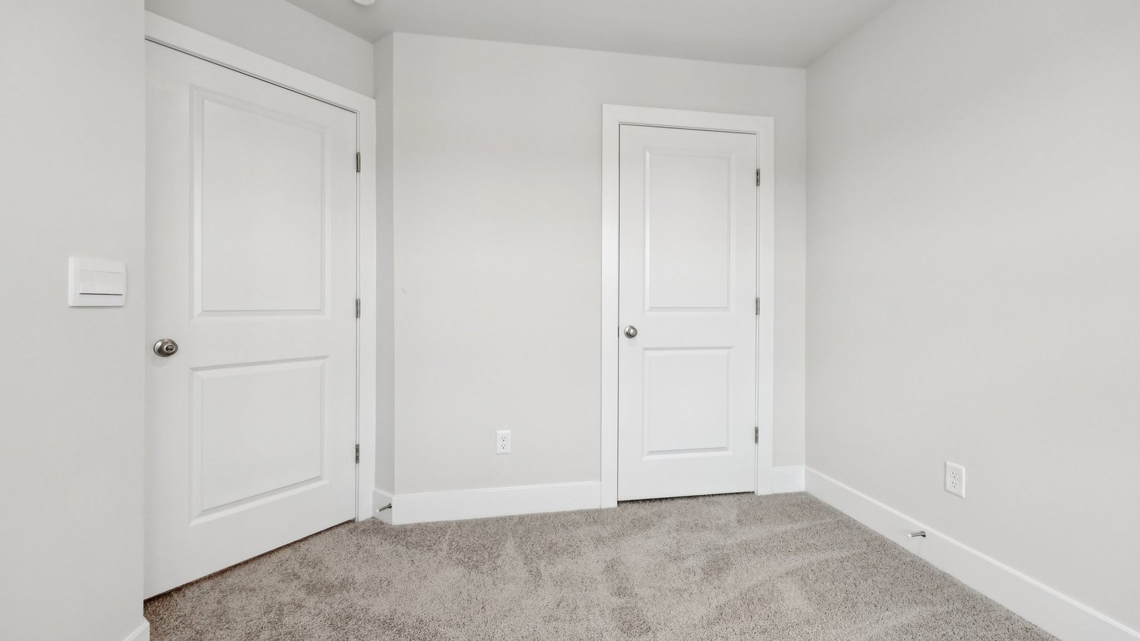 Secondary bedroom third floor