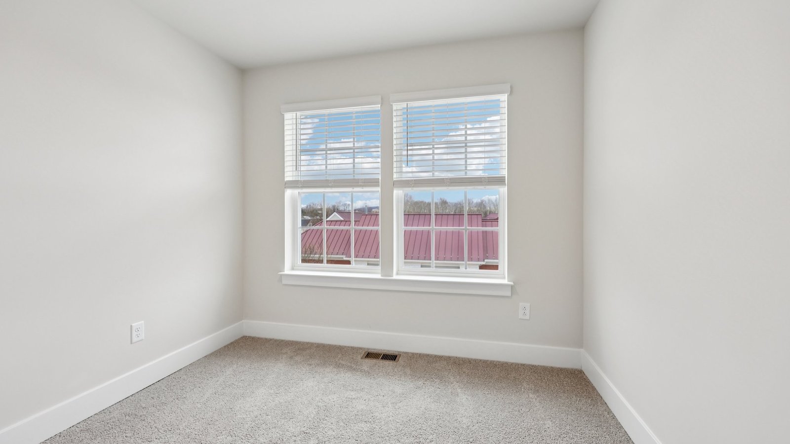 Secondary bedroom third floor