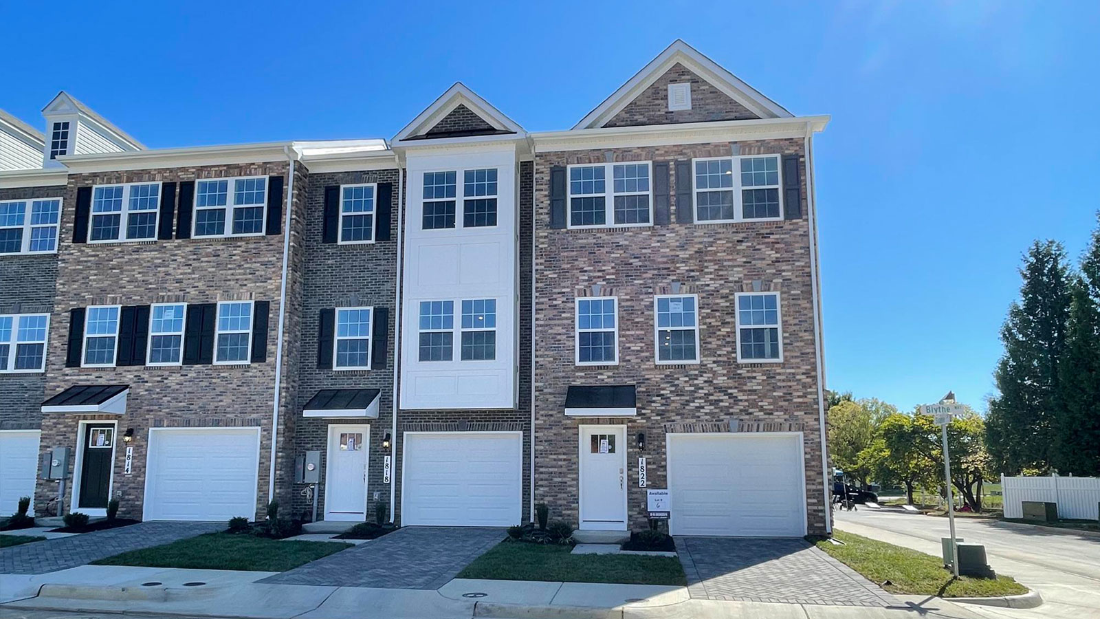 New townhome style condominium in Winchester