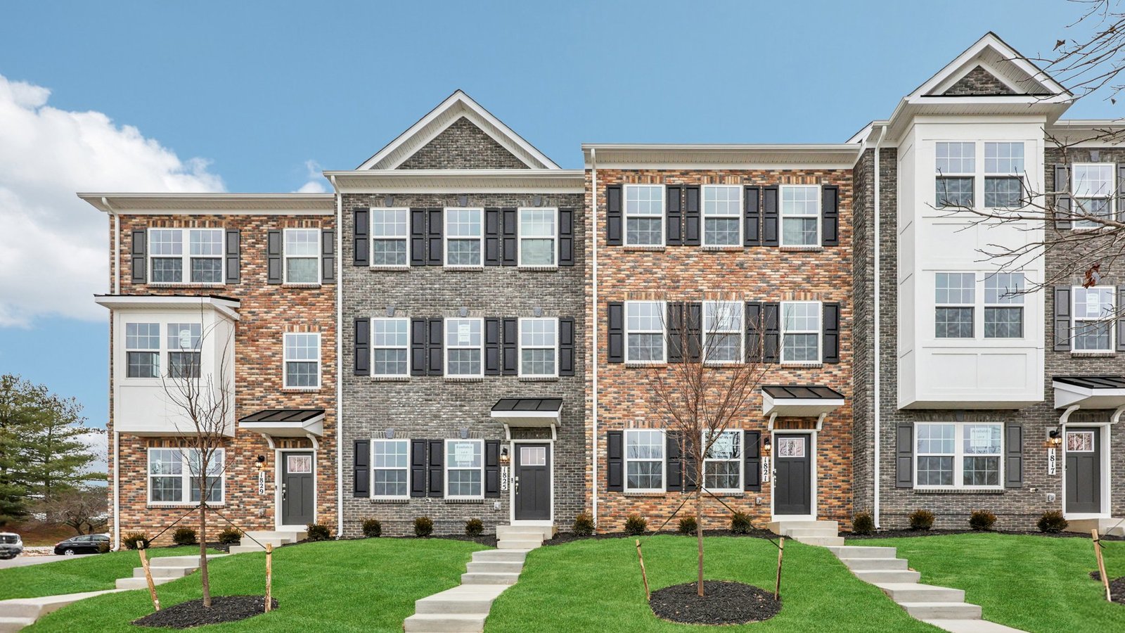 Interior unit townhome double bay