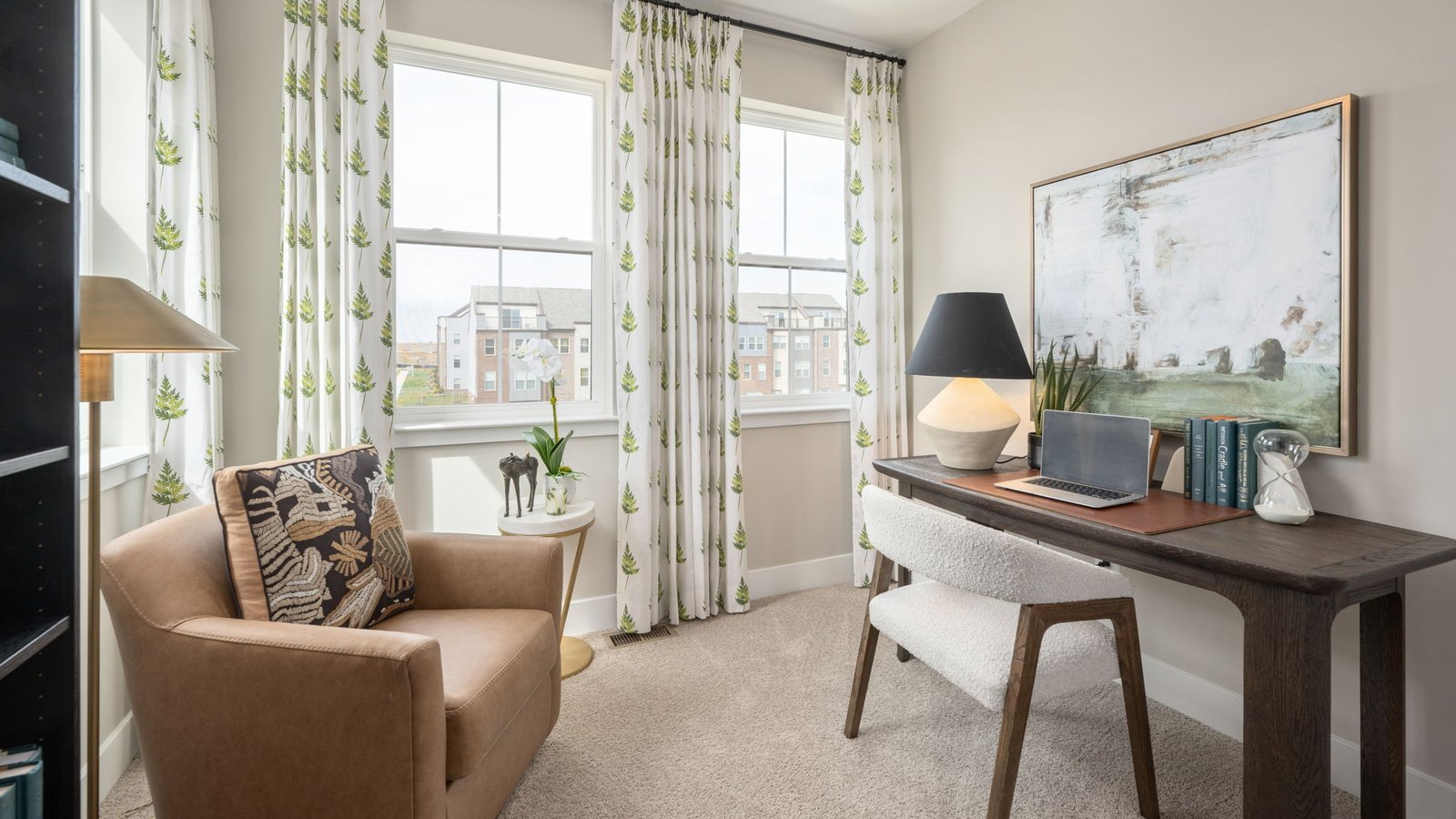 secondary bedroom or office space