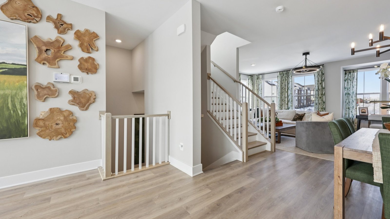 open concept entry way with natural lighting