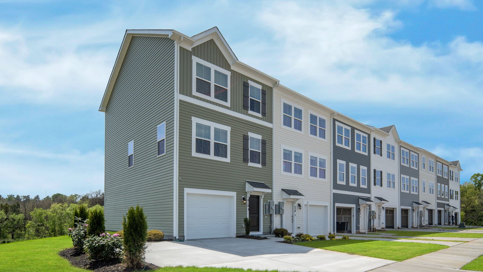 new tonhome in Strasburg VA from the $300s
