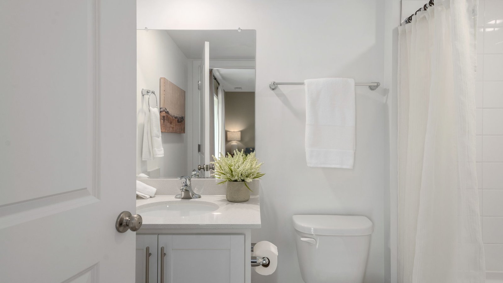 private secondary full bathroom on bottom floor