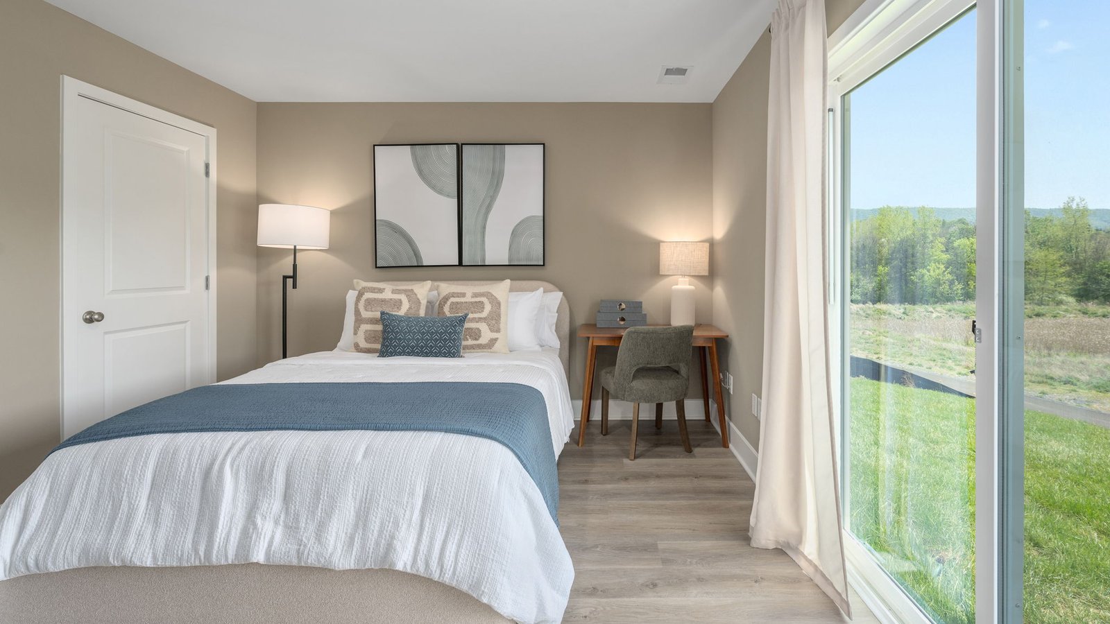 secondary bedroom