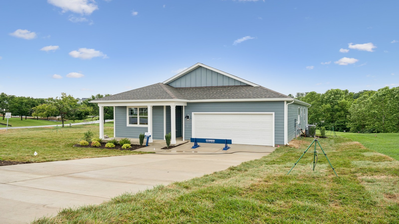 505 Stonewall Jackson Blvd exterior
