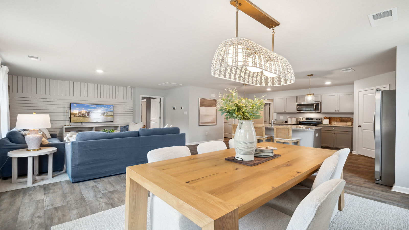 Well designed dining, living, kitchen areas at Eagle Ridge, offering a modern planned efficient use of space