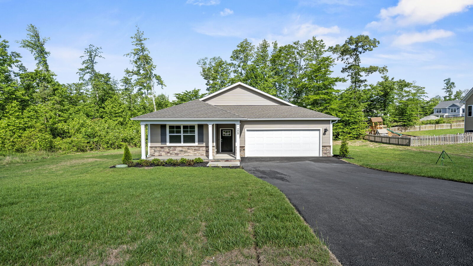 Staunton, VA, Spring Lakes By D.R. Horton one-story, garage, front porch, green grass