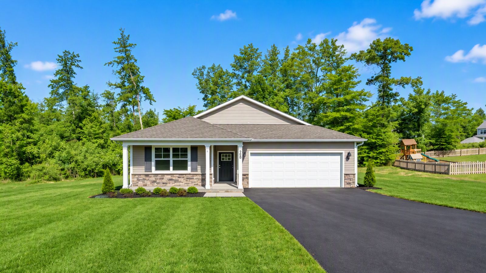 289 Heather Ln exterior