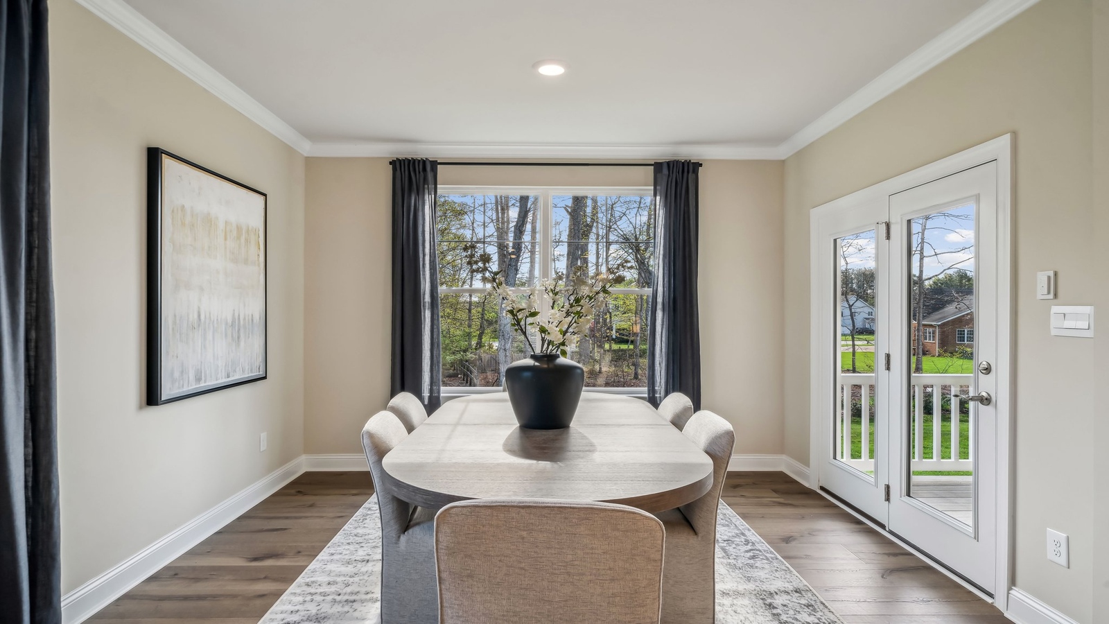 D.R. Horton stylishly designed front entry dining area in Red Oaks new construction residence