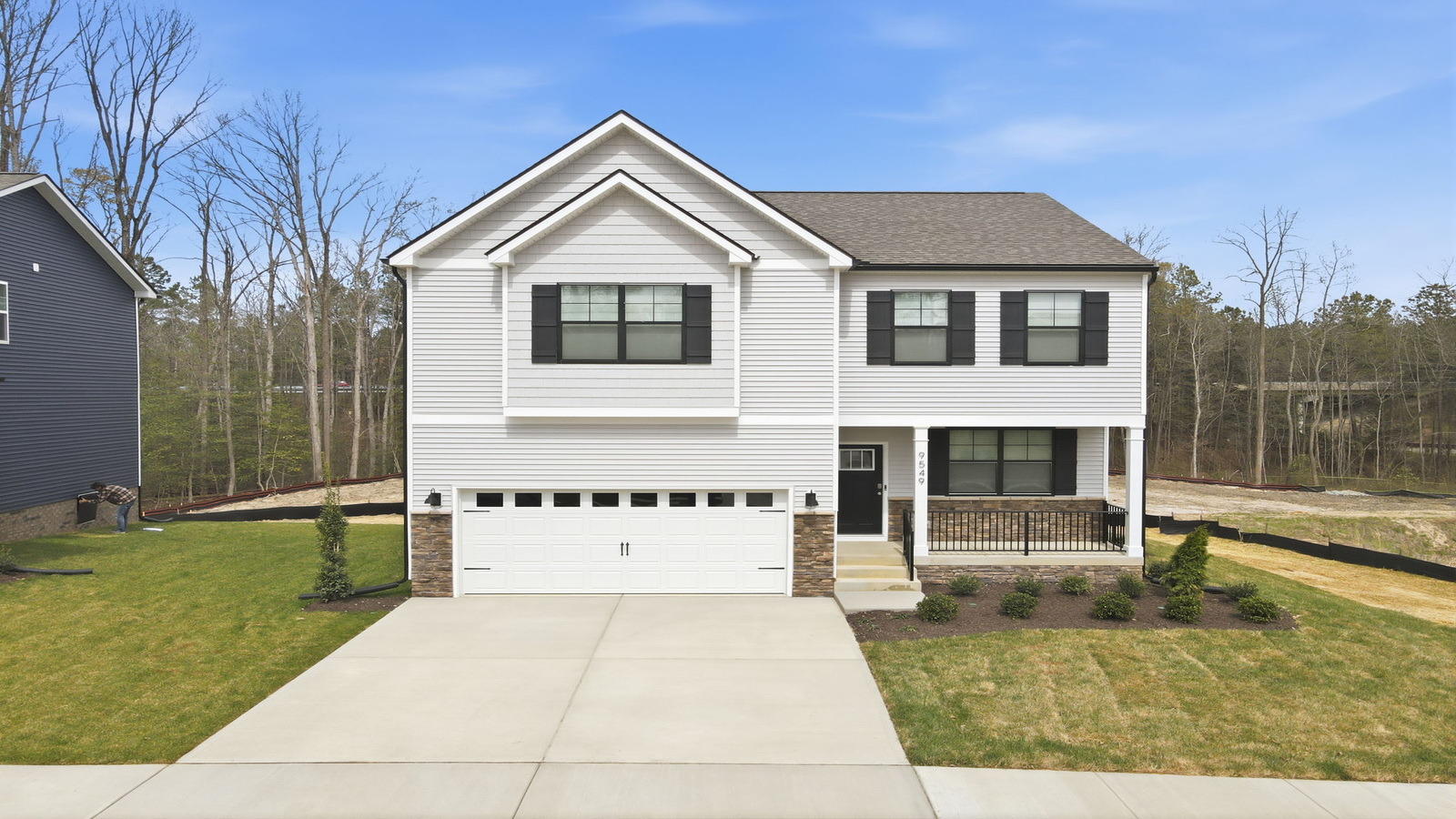 2143 Brians Ln exterior
