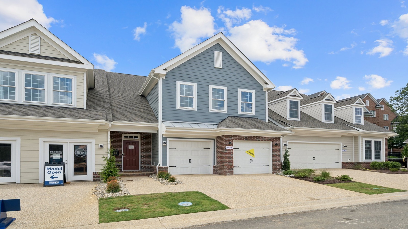 1292 Treviso Bay, Williamsburg, VA, Country Club Villas Presented By D.R. Horton front 2-level 2-car garage Left