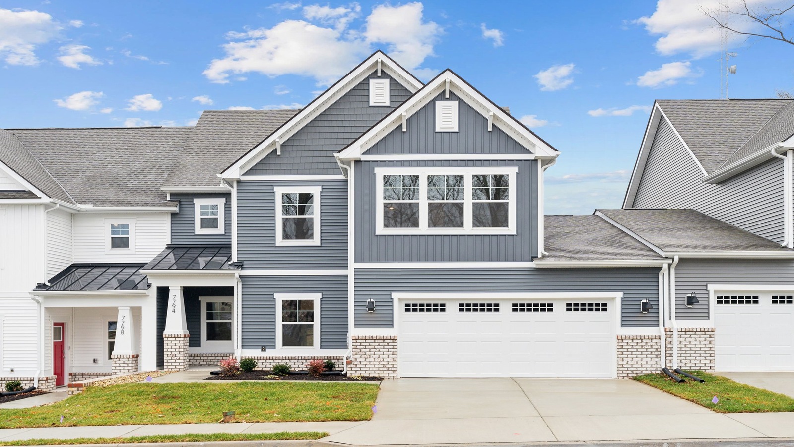 7778 Secret Knoll Terrace, Mechanicsville, VA, Oak Crest Townhomes Presented By D.R. Horton two-car garage, grass, front yard