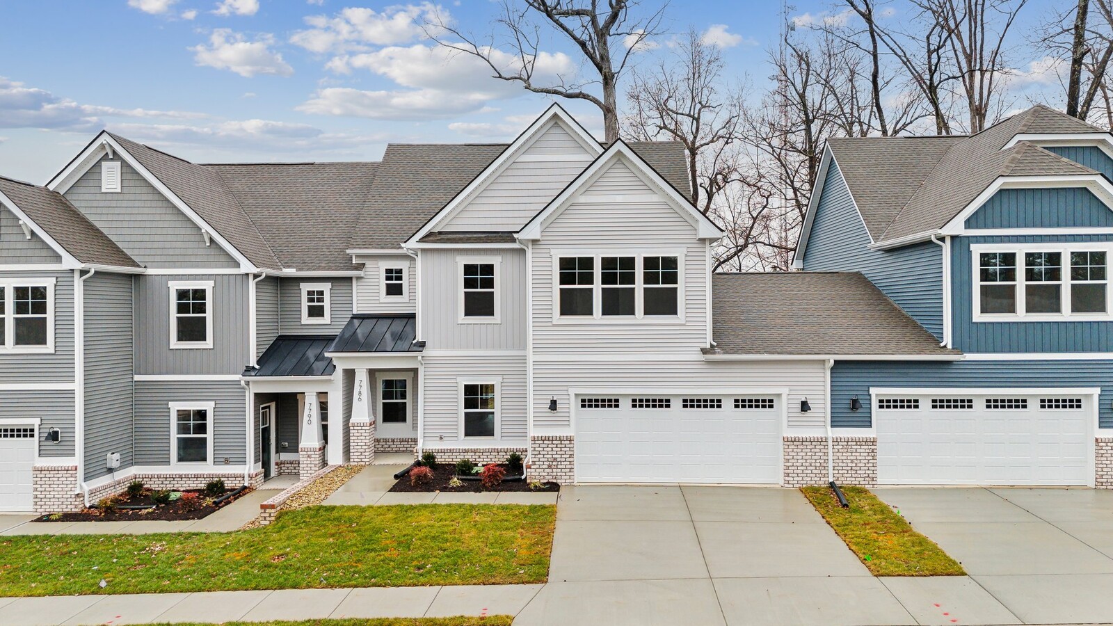 7758 Secret Knoll Terrace, Mechanicsville, VA, Oak Crest Townhomes, D.R. Horton new townhome with grass yard, two-car garage