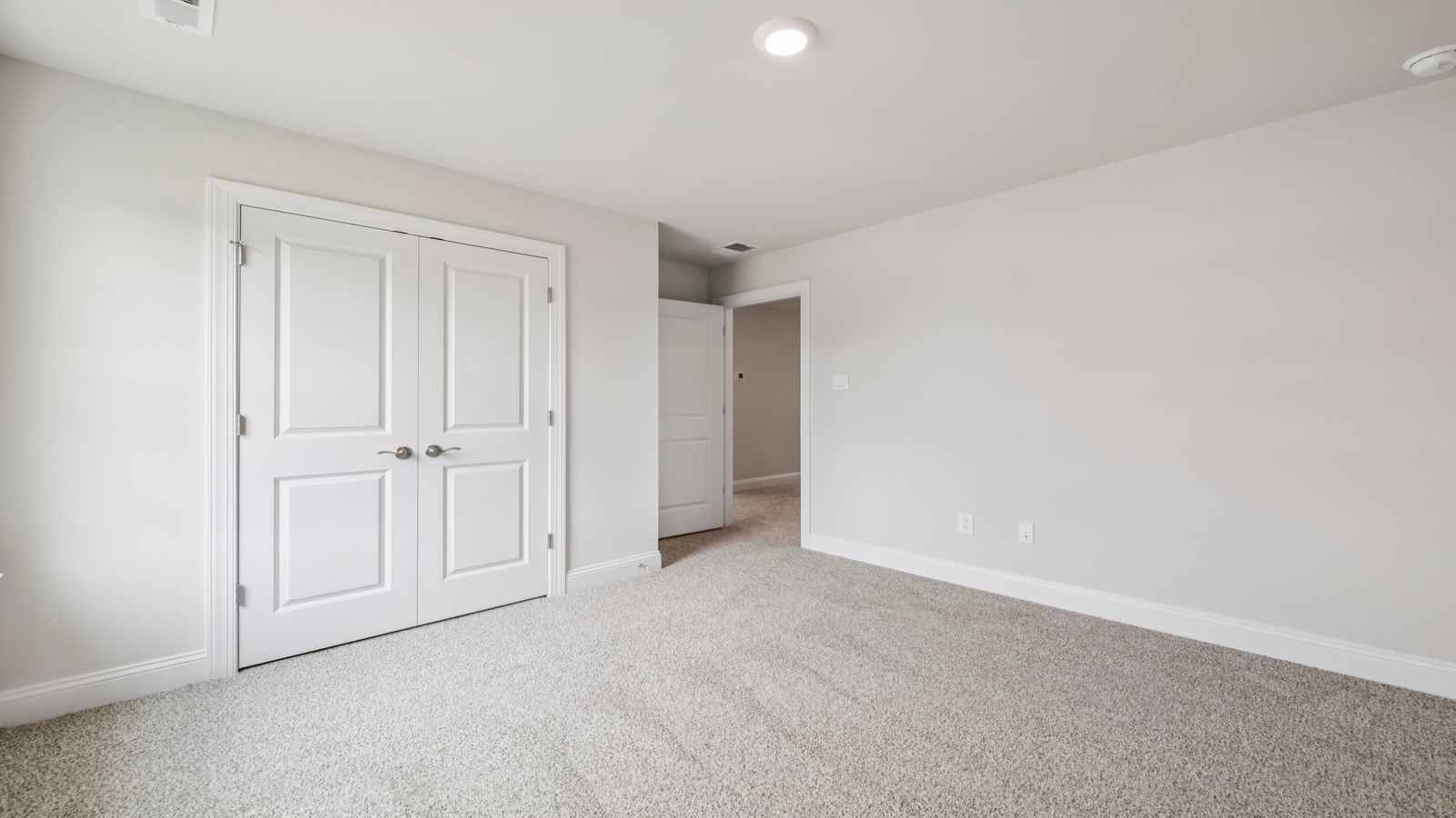 Flex room in a D.R. Horton home providing adaptable office-bedroom space for work or leisure