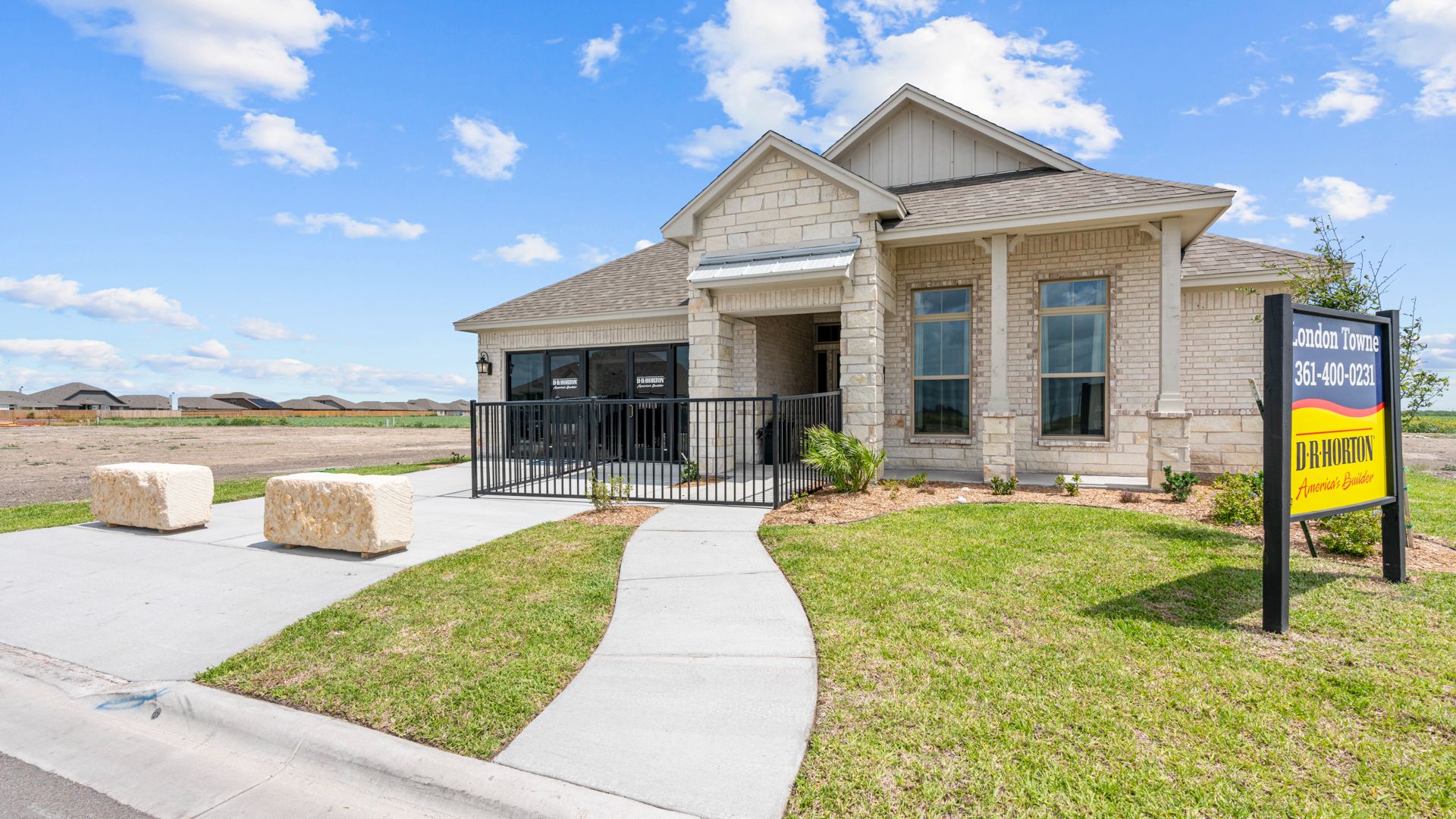 New Homes in London Towne Estates CORPUS CHRISTI, TX D.R. Horton