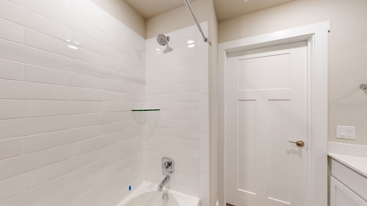 Secondary bath shower