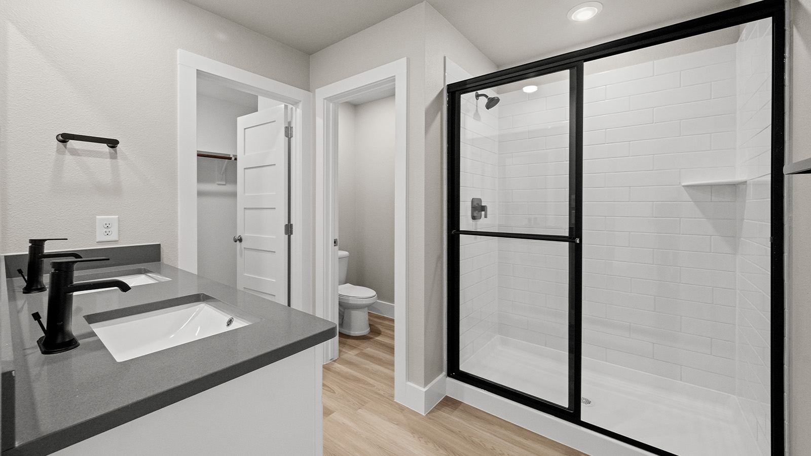 Primary bath with matt black accessories