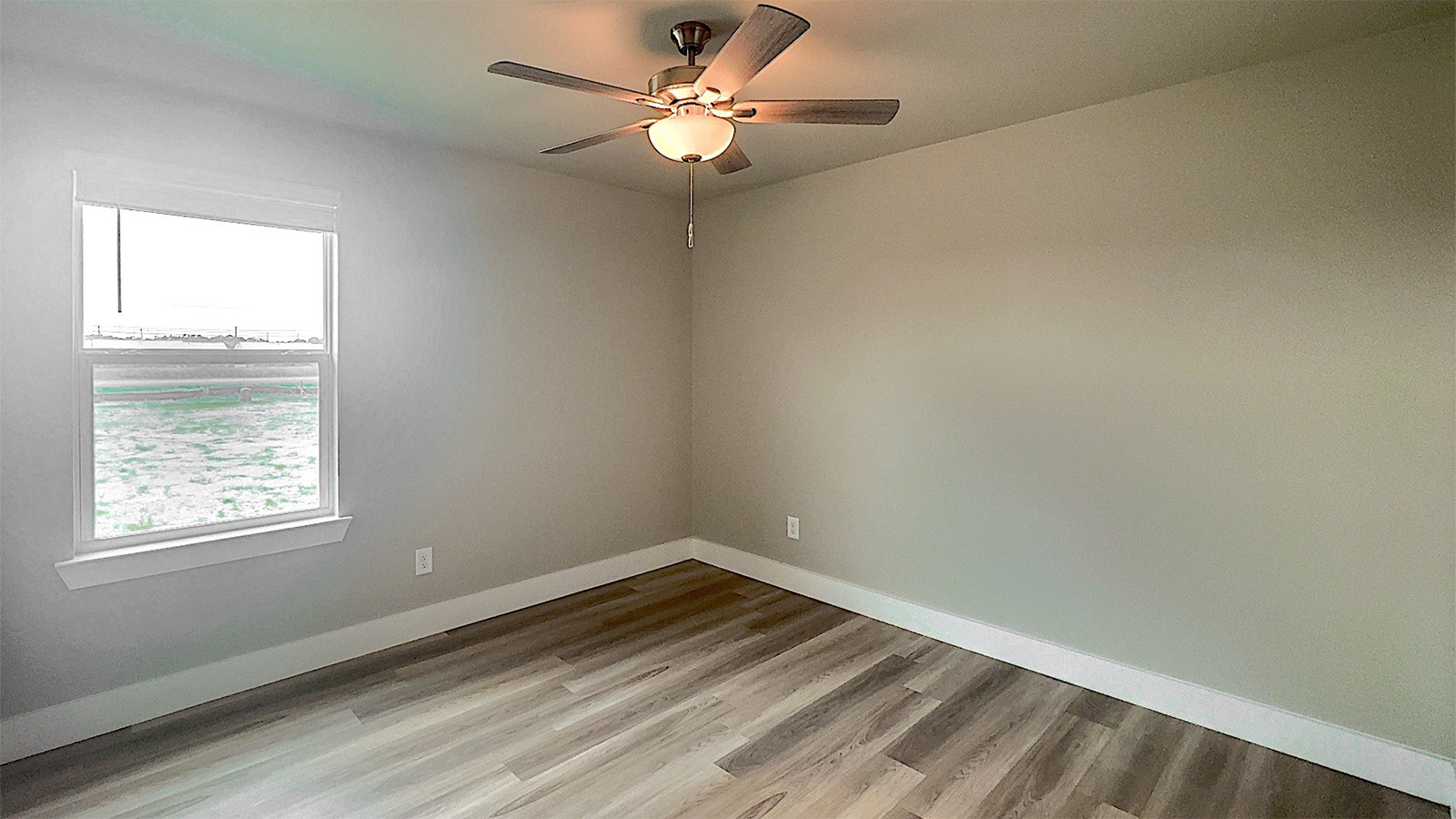 Bedroom 3 with EVP flooring