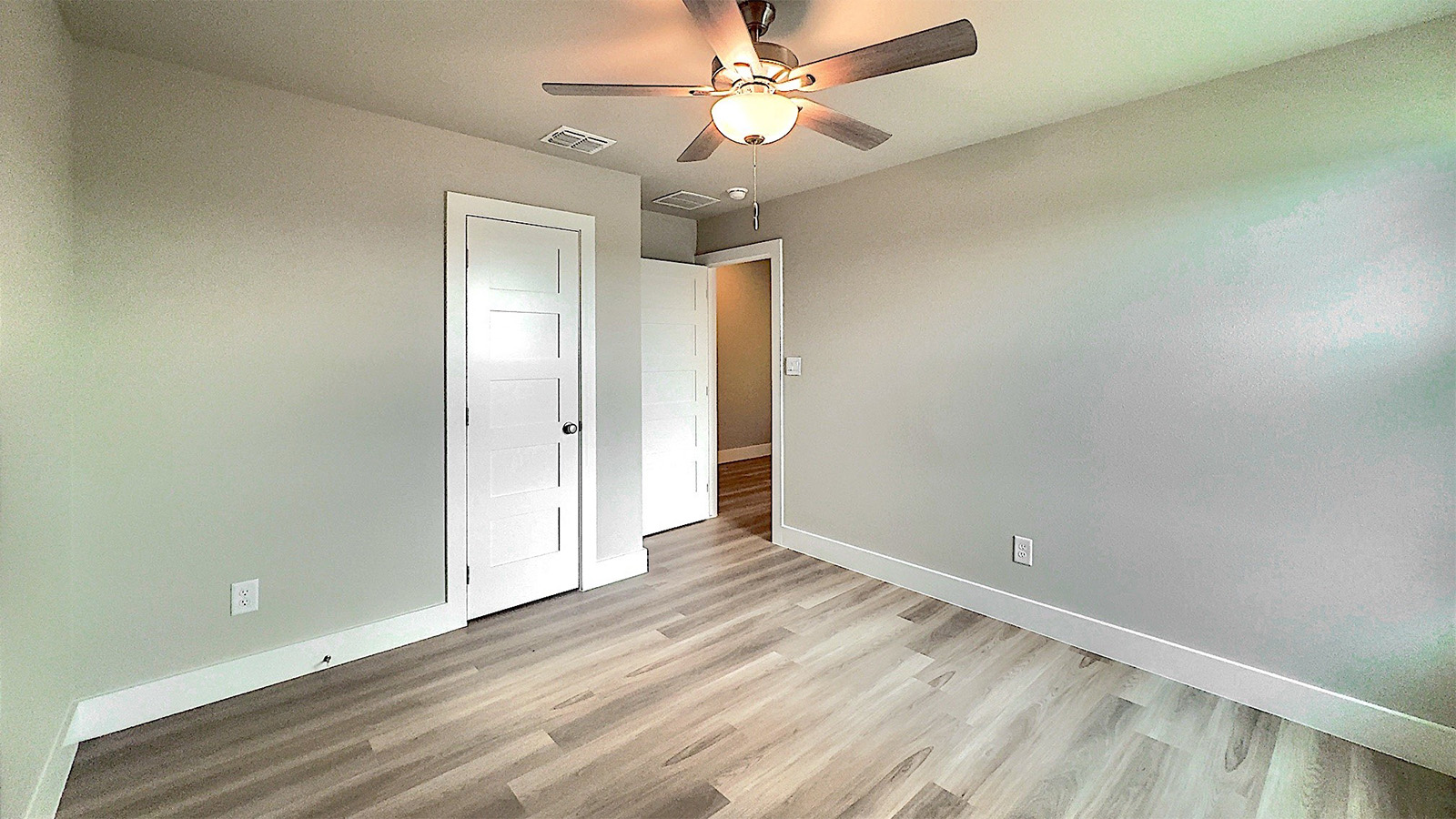 Bedroom 3 with celling fan
