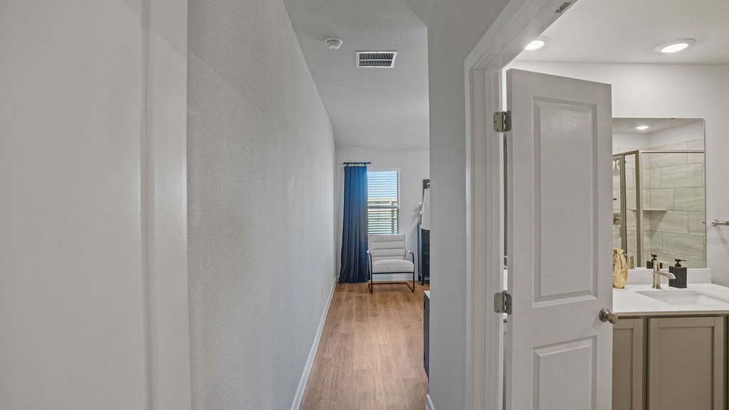 bathroom hallway to bedroom