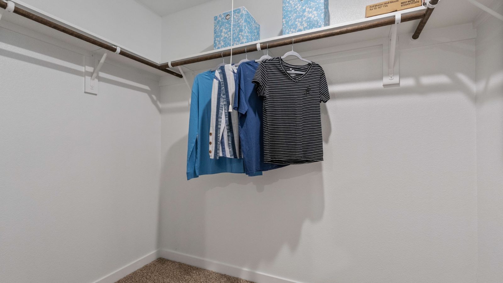 walk in closet