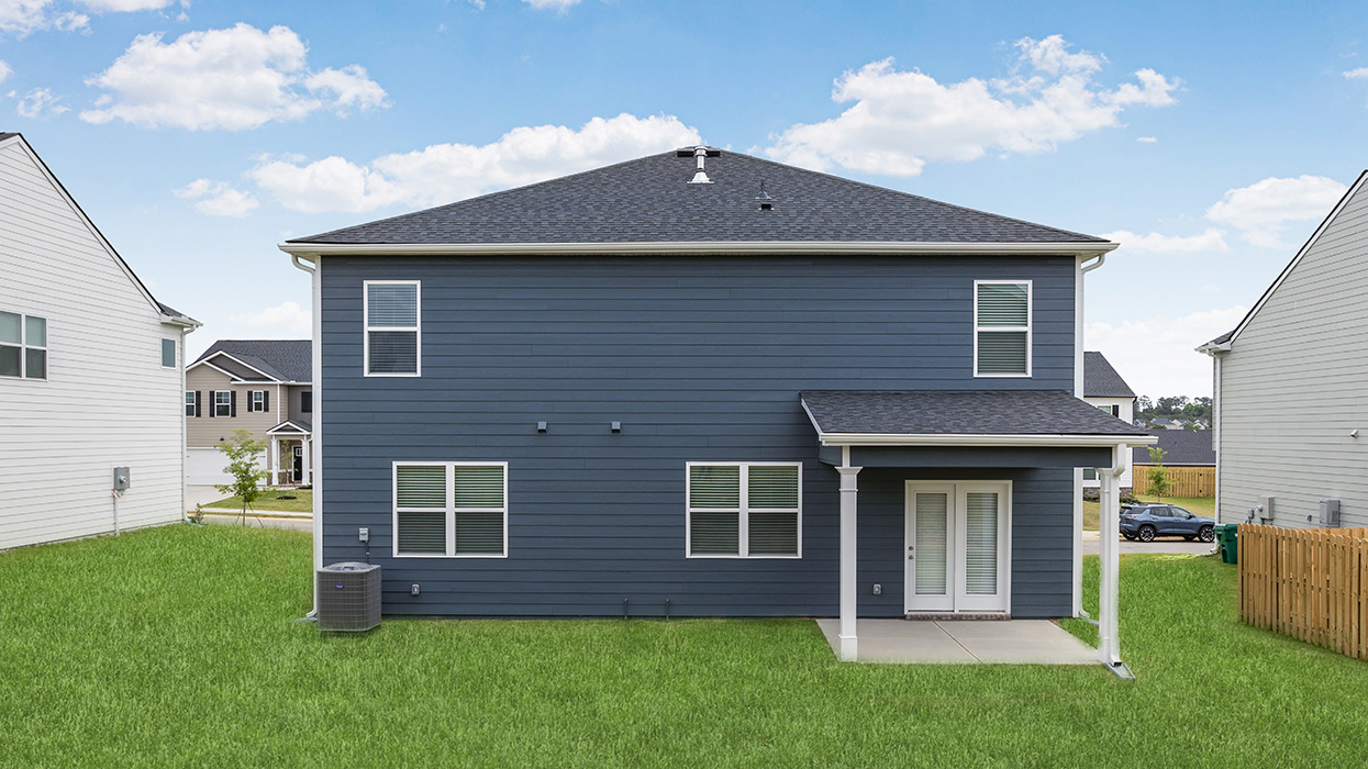 Elle Exterior Rear