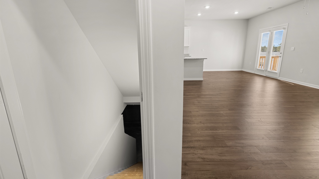 117 ELLERSTON DRIVE Interior