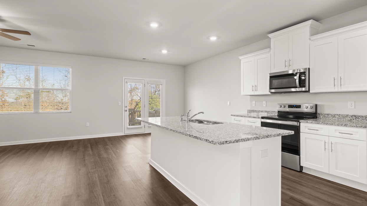 1376 ADMIRAL AVENUE Interior